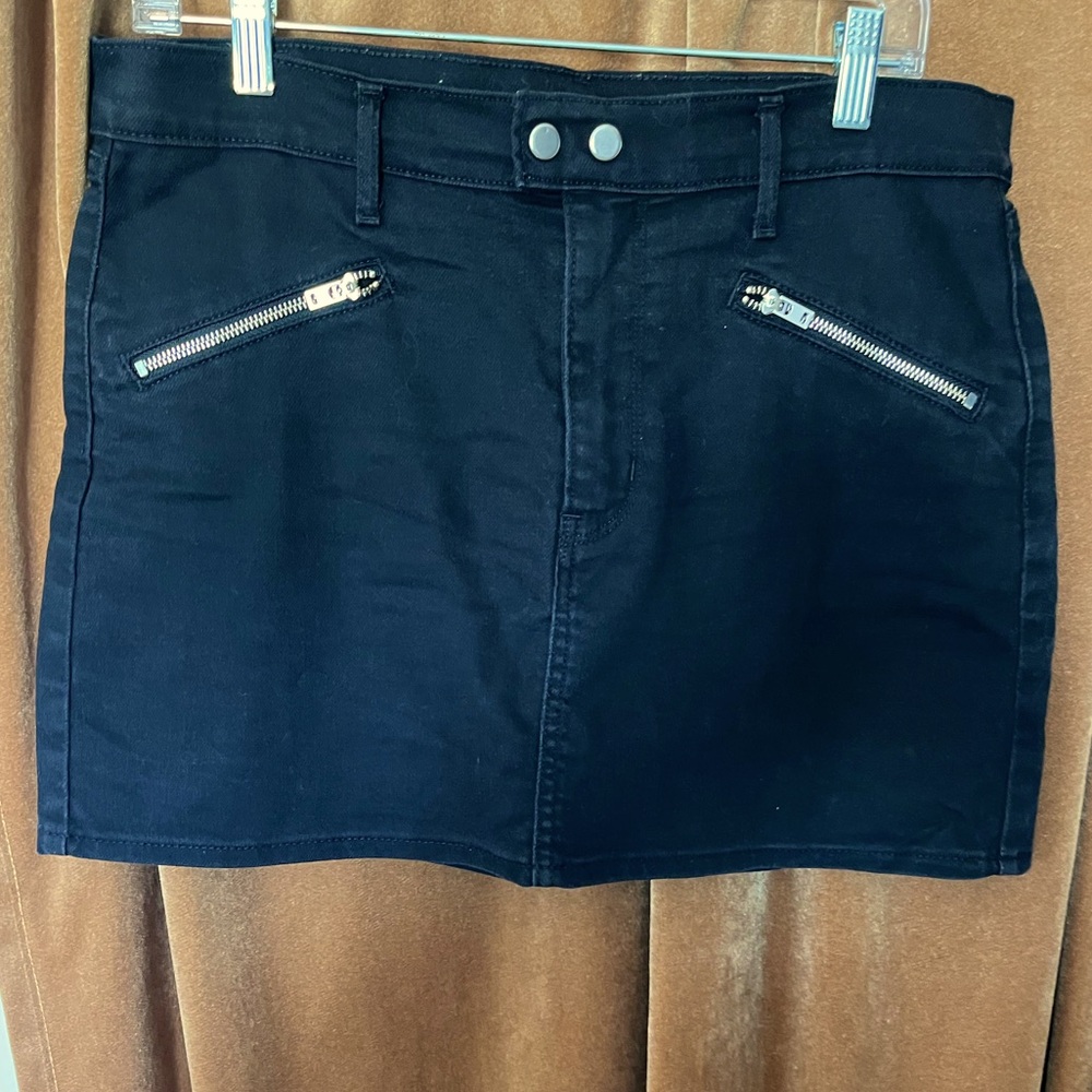 Levi’s Black Denim Skirt with Silver Zippers